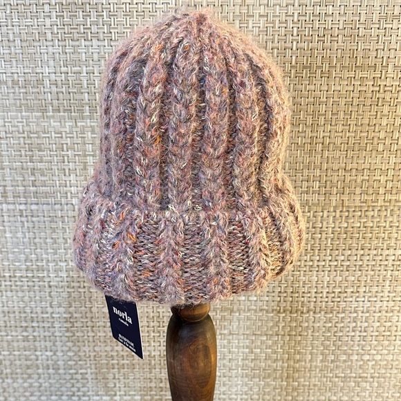 Norla Canada Handmade Variegated Tan Ribbed Wool Blend Knit Beanie Winter Hat - Picture 5 of 8